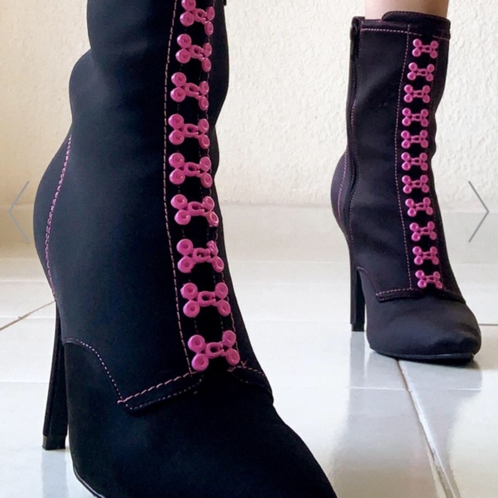 Poster Grl Black & Pink Stiletto Ankle Boots Dolls Kill BNIB - Picture 4 of 16